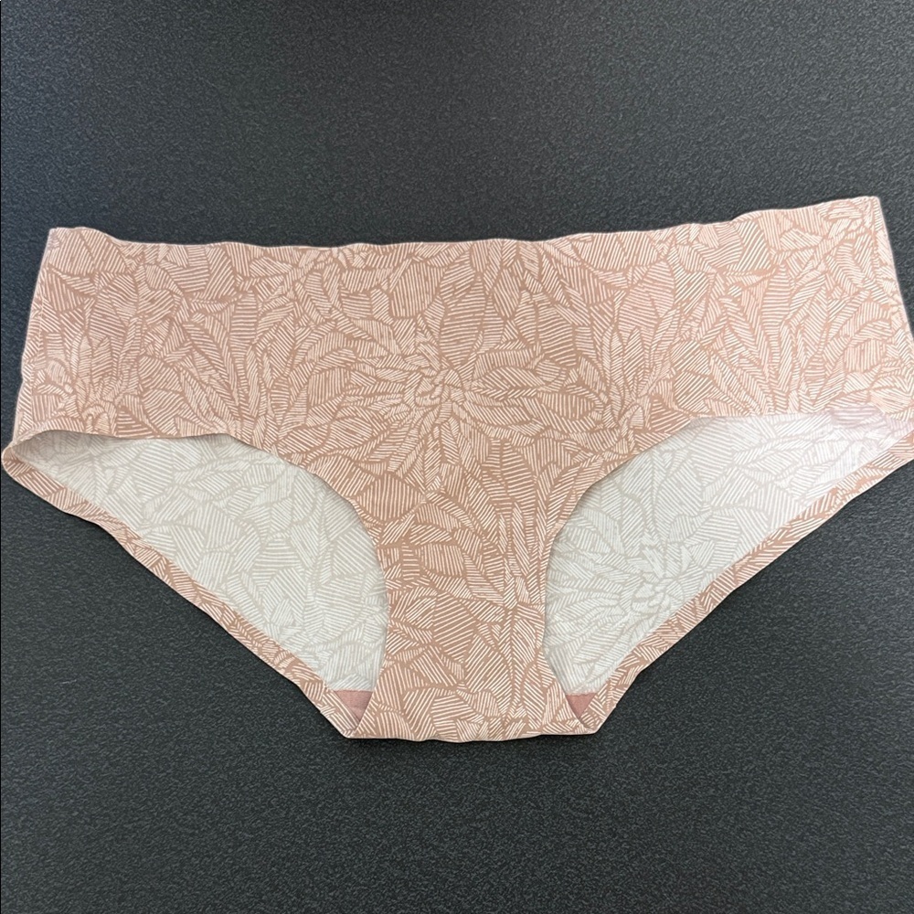 Pink Leaf Patterned Women's Underwear